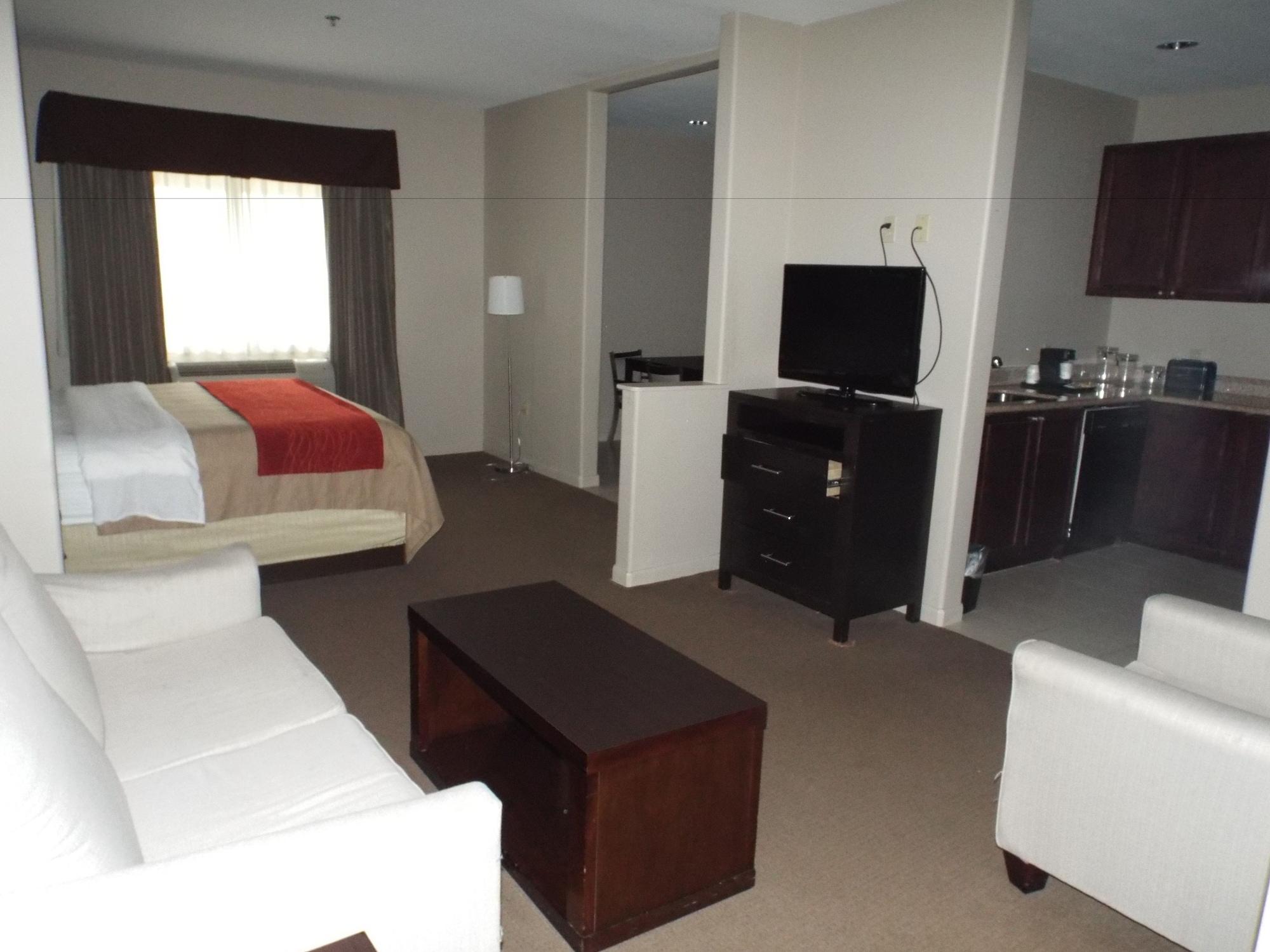 Baymont By Wyndham Columbus Hotel Bagian luar foto