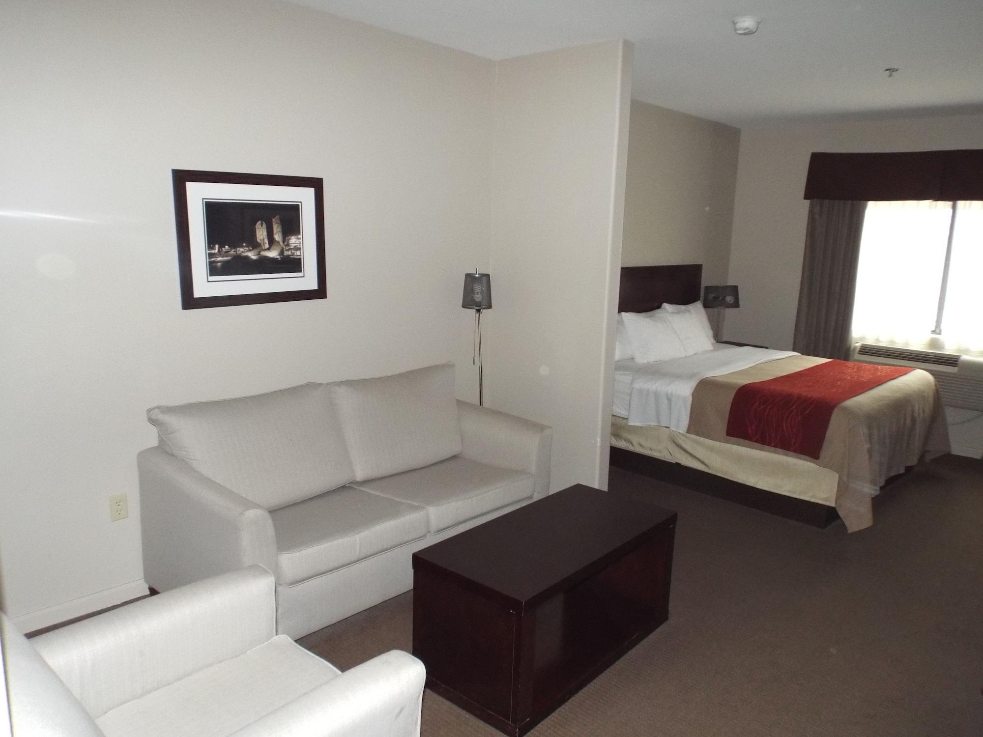Baymont By Wyndham Columbus Hotel Bagian luar foto