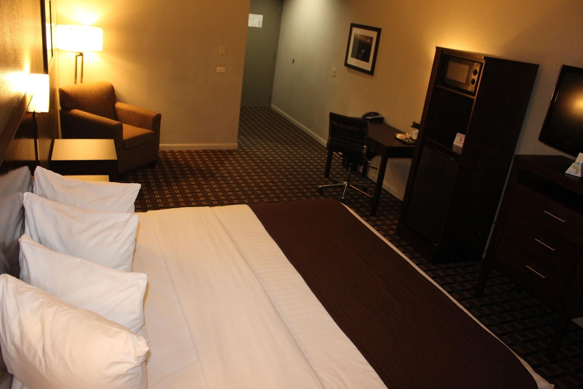 Baymont By Wyndham Columbus Hotel Bagian luar foto