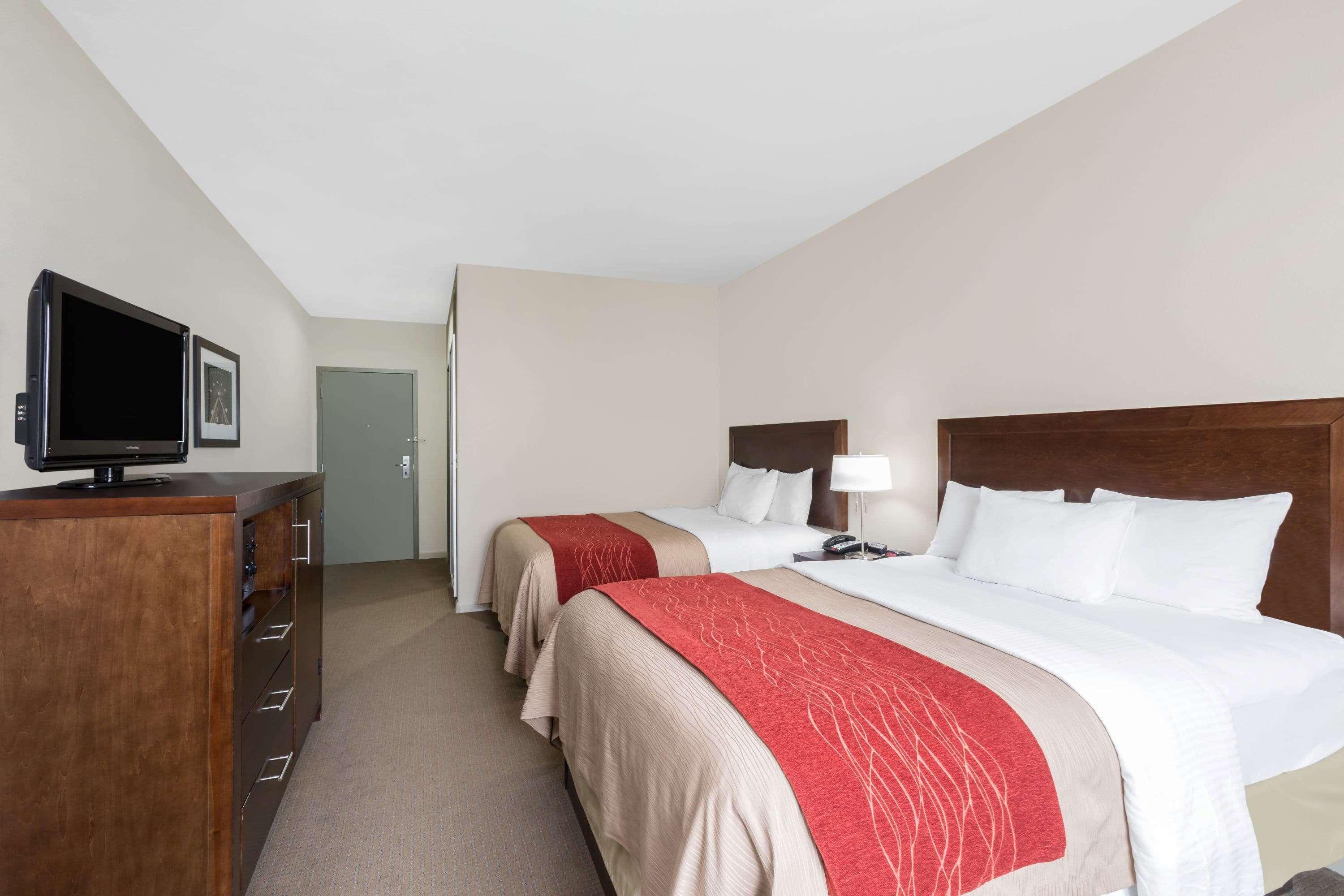 Baymont By Wyndham Columbus Hotel Bagian luar foto