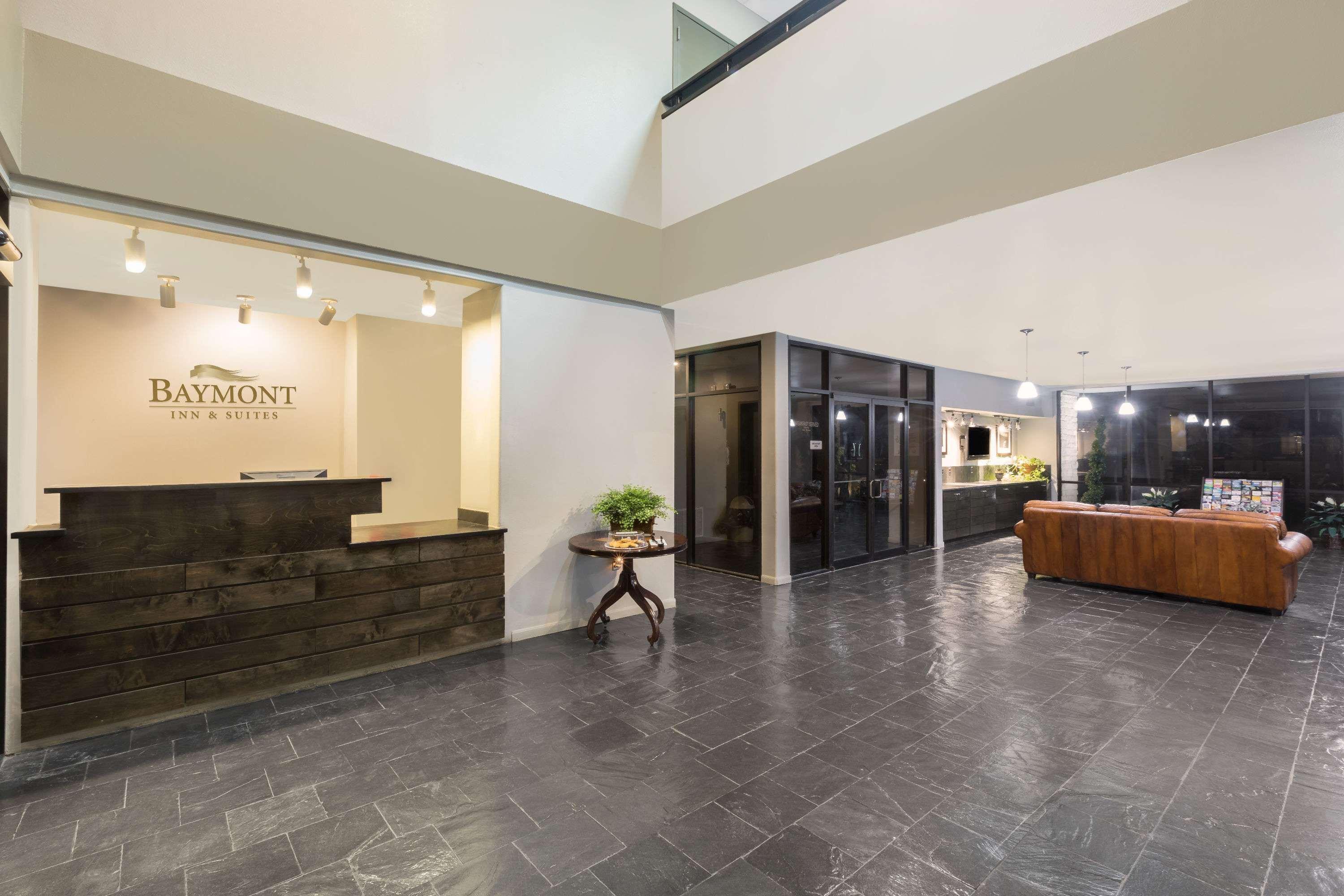 Baymont By Wyndham Columbus Hotel Bagian luar foto