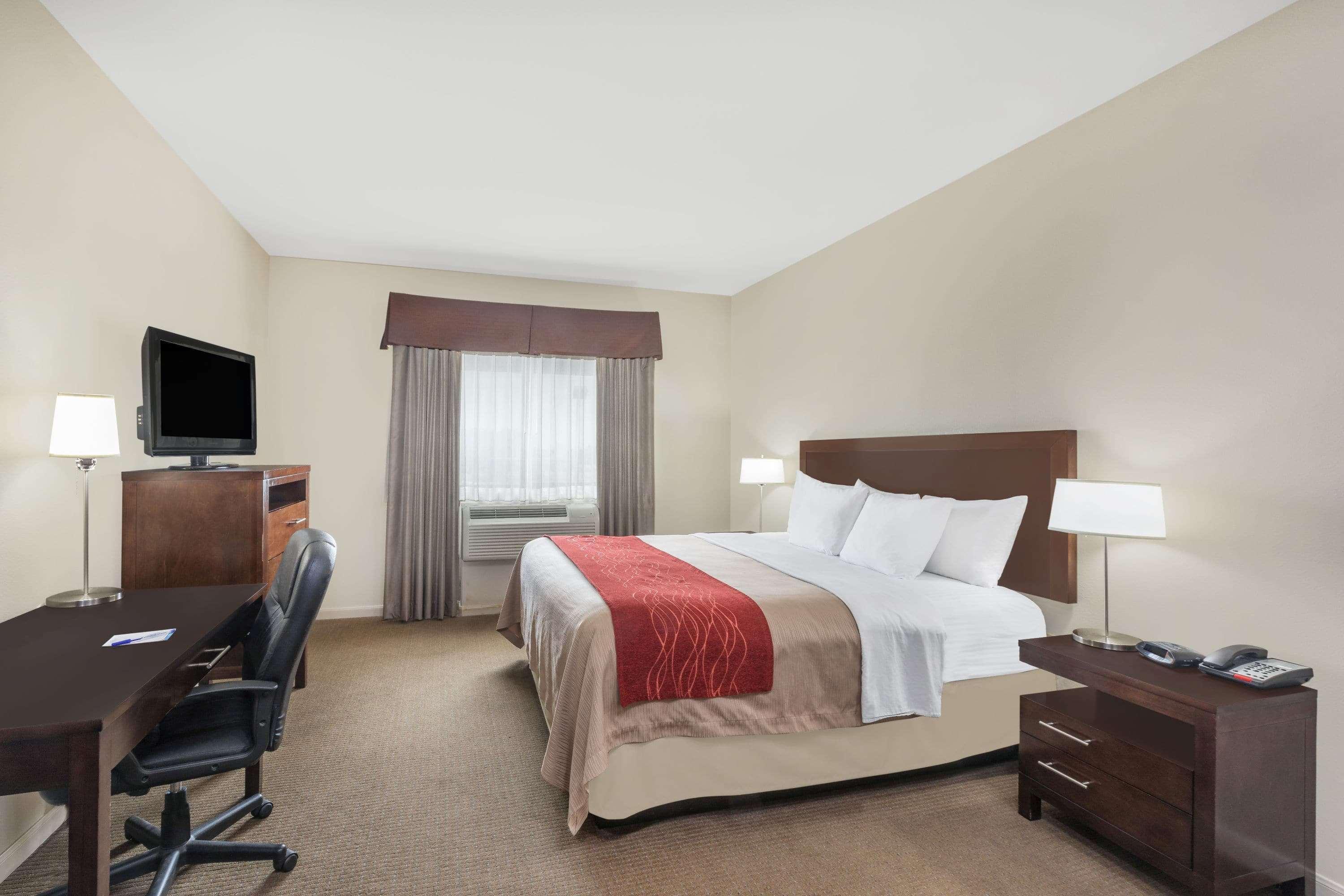 Baymont By Wyndham Columbus Hotel Bagian luar foto
