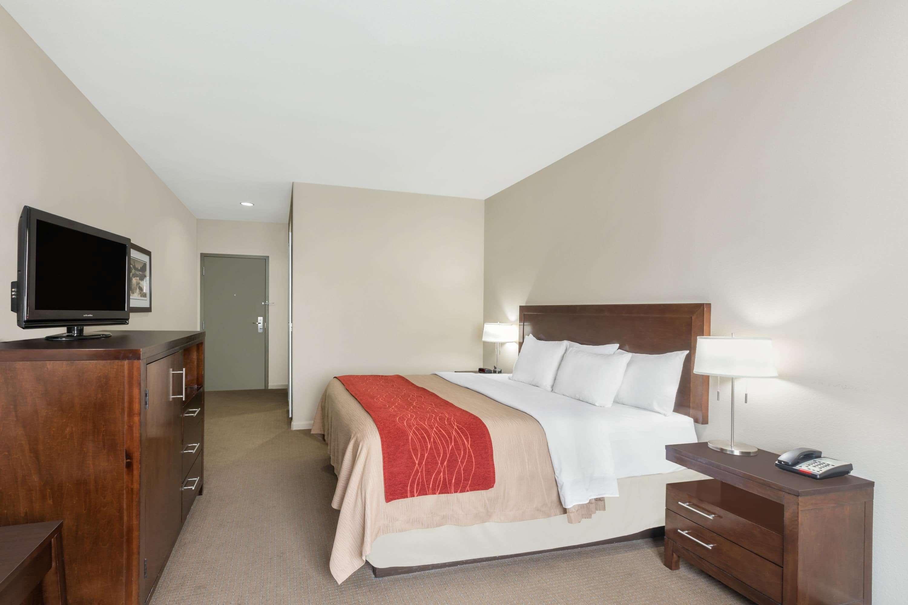 Baymont By Wyndham Columbus Hotel Bagian luar foto