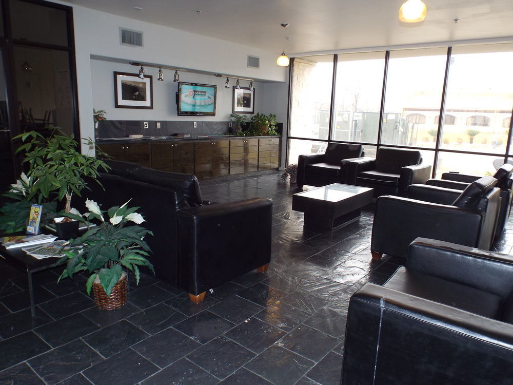 Baymont By Wyndham Columbus Hotel Bagian luar foto